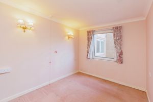 Bedroom- click for photo gallery